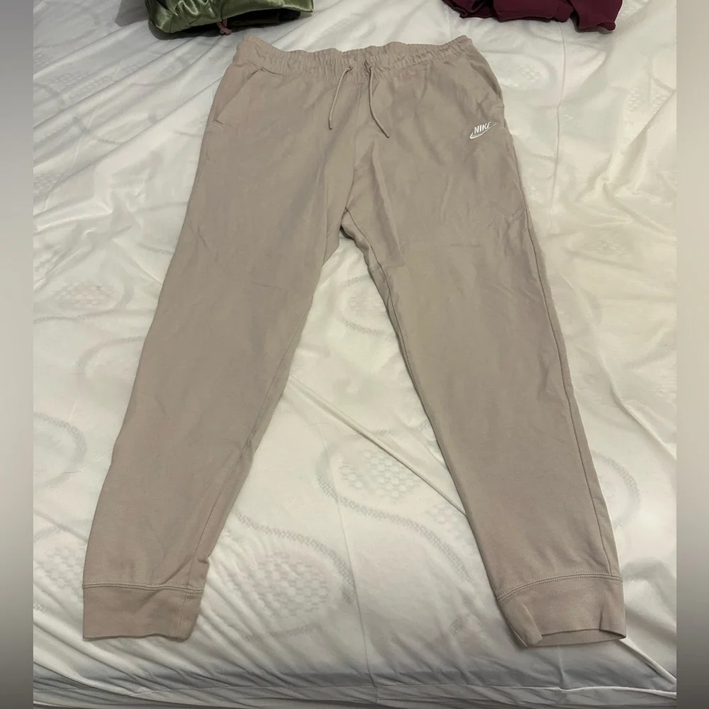 Nike Sweatpants‎